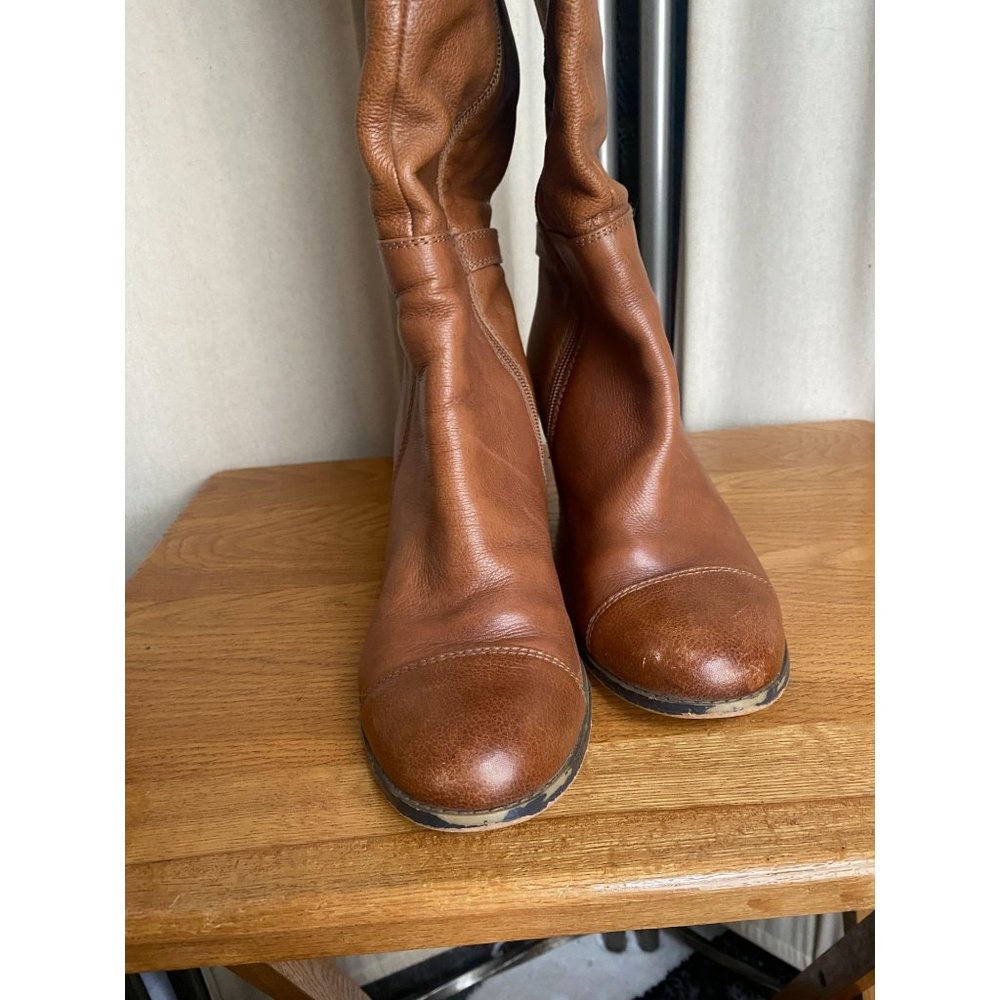 EUC Giani Bernini Tan Leather Beautiful Pebbled Leather Sz 9.5